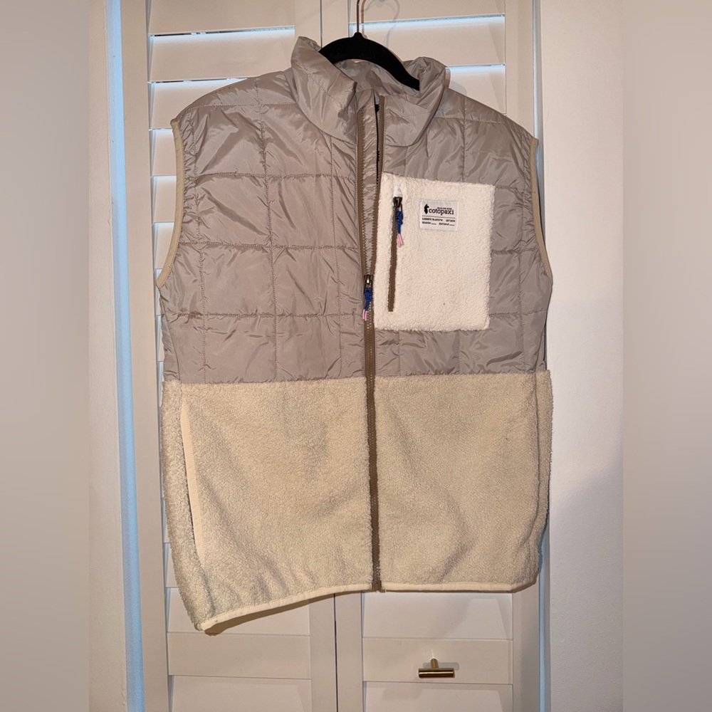 Cotopaxi Tan and Cream Vest